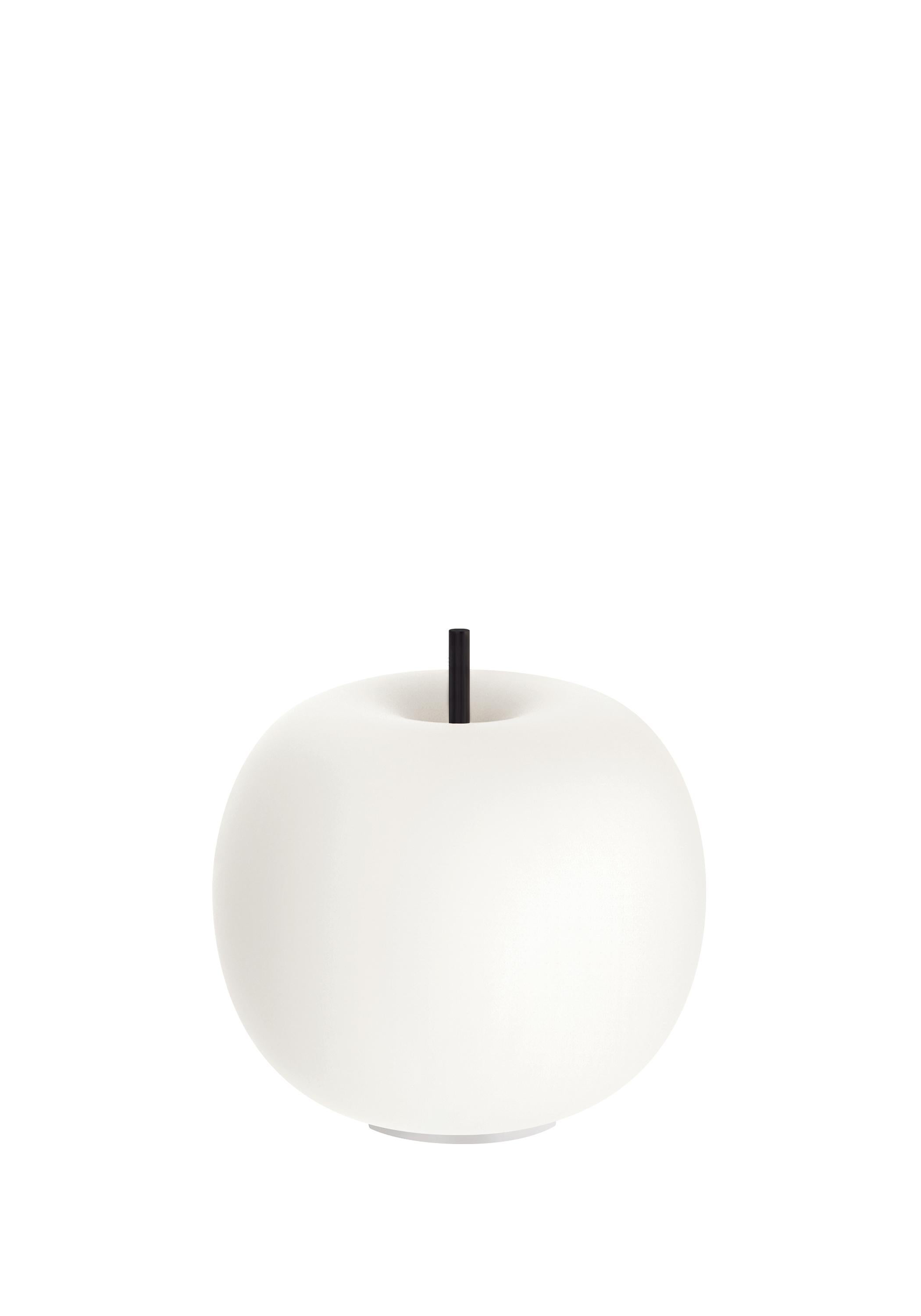 Métal La lampe de bureau «ushi Mobile » en verre opalin et laiton pour KDLN en vente