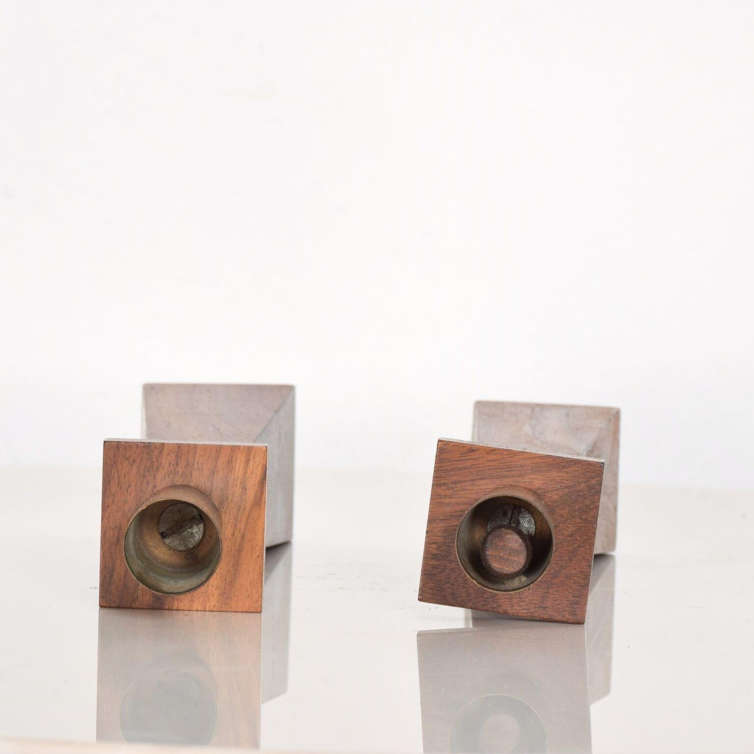 Kustom Kraft Sculptural Candlestick Candleholders Set in Walnut and Brass In Good Condition In Chula Vista, CA