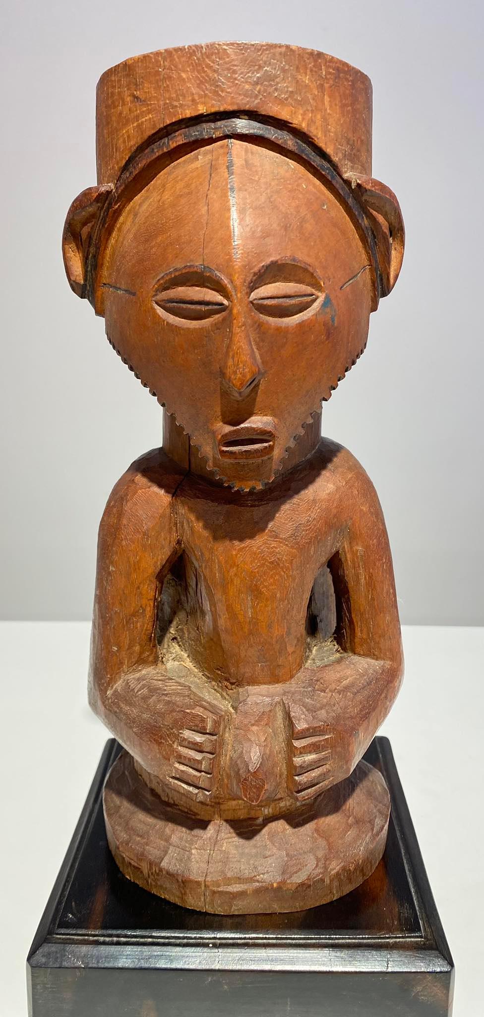 Kusu wooden ancestor fetish ca 1900 DR Congo Africa Central African Tribal Art For Sale 9