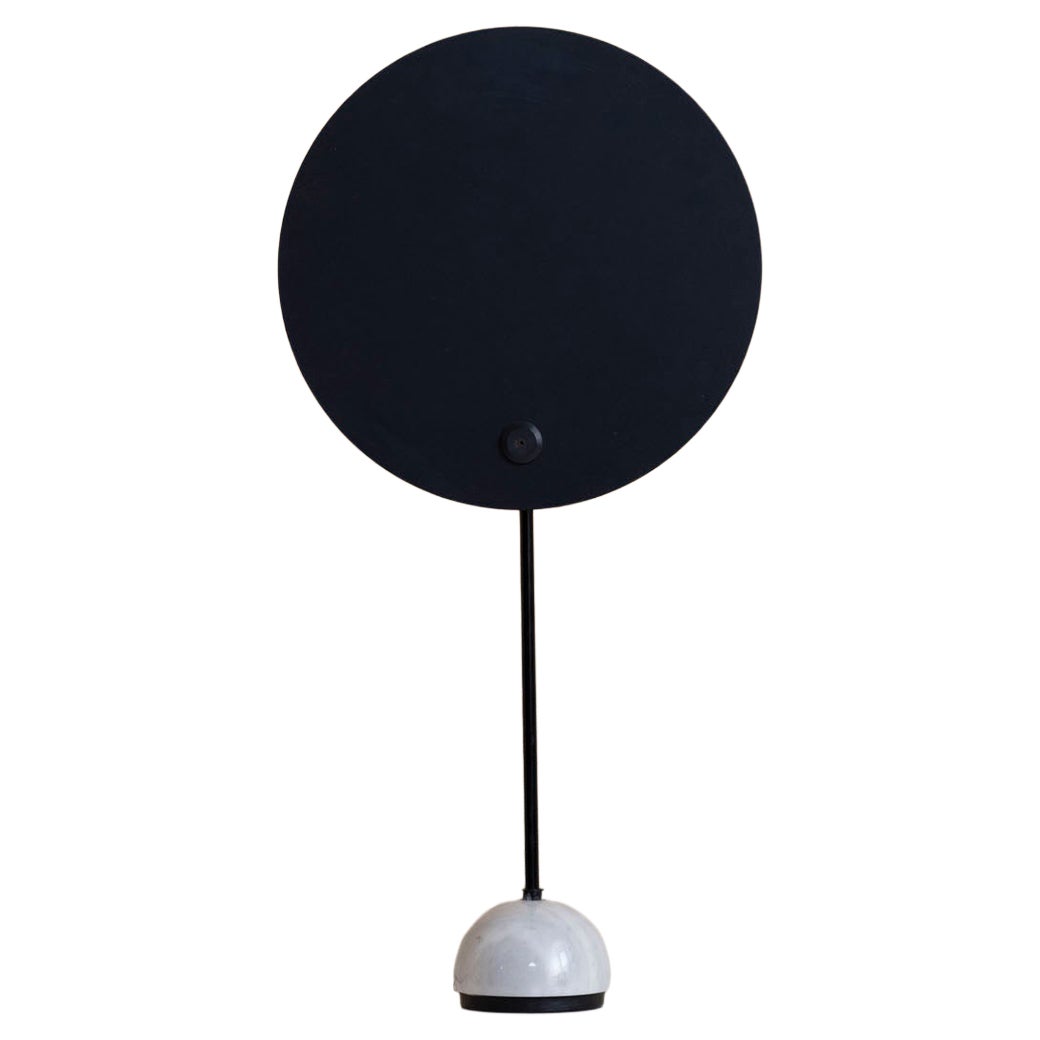 Lampe de table Kuta conçue par Vico Magistretti pour Oluce. Italie, années 1980