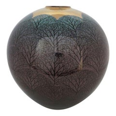 Satsuma Japanische handbemalte Satsuma-Vase „Nine Valleys“ von Kutani Steingut