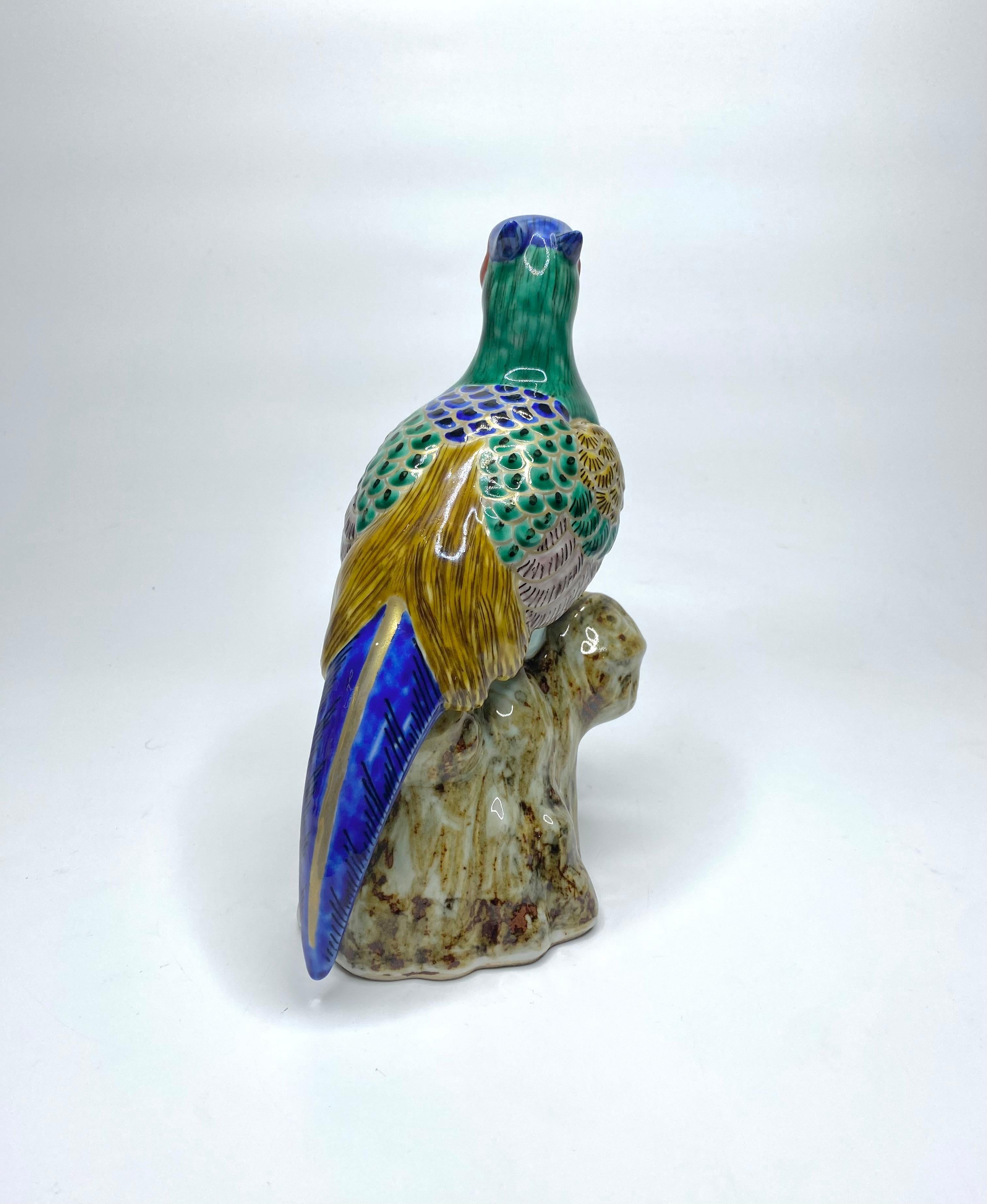 Kutani porcelain Green Pheasant, Japan, Meiji Period. In Excellent Condition For Sale In Gargrave, North Yorkshire