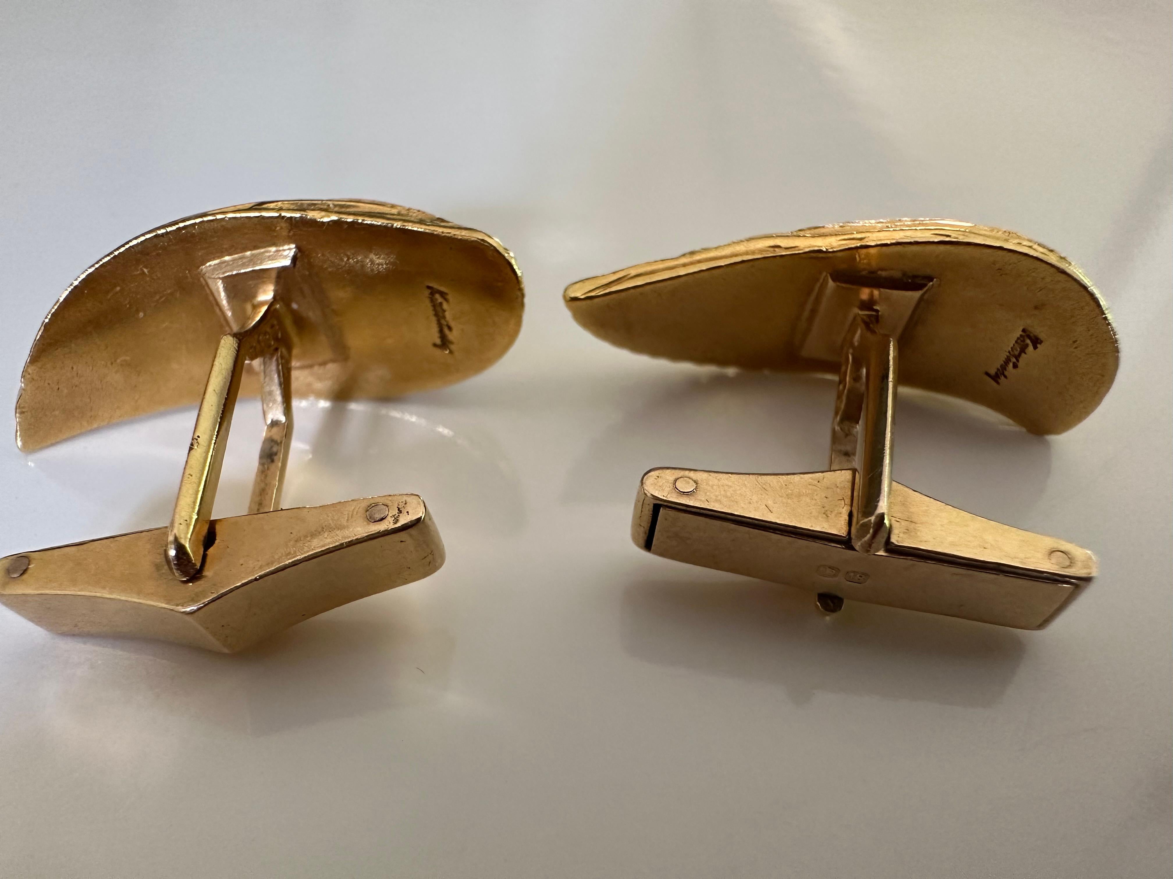 Kutchinksy 18K Yellow Gold Winged Cufflinks  For Sale 4