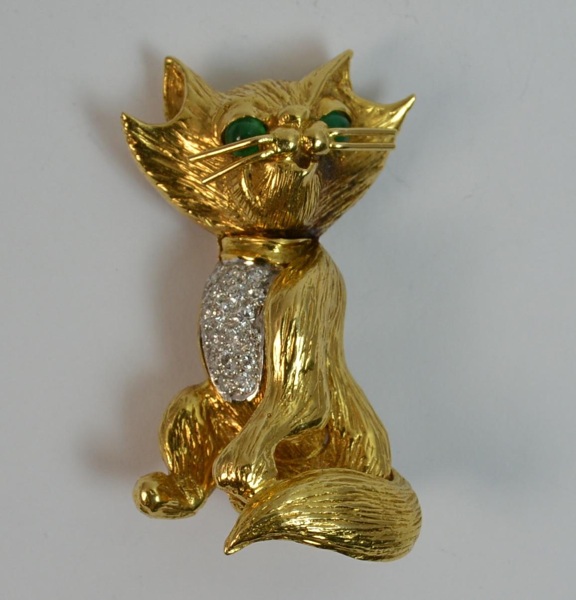 Kutchinsky 18 Carat Gold Diamond Emerald Cat Brooch 4