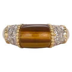 Kutchinsky 18 Karat Yellow Gold Tiger's Eye and Diamond Fashion Ring