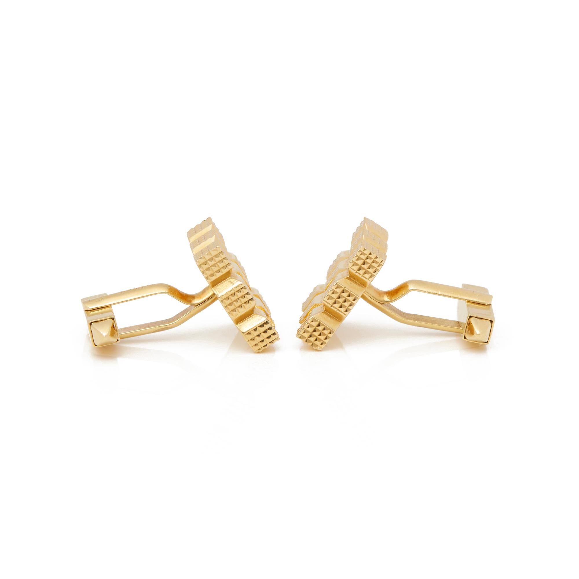 Code: COM2115
Brand: Kutchinsky
Description: 18k Yellow Gold Vintage Square Grooved Cufflinks
Accompanied With: Presentation Box
Gender: Mens
Condition: 8
Material: Yellow Golda
Code: COM2115
Brand: Kutchinsky
Description: 18k Yellow Gold Vintage