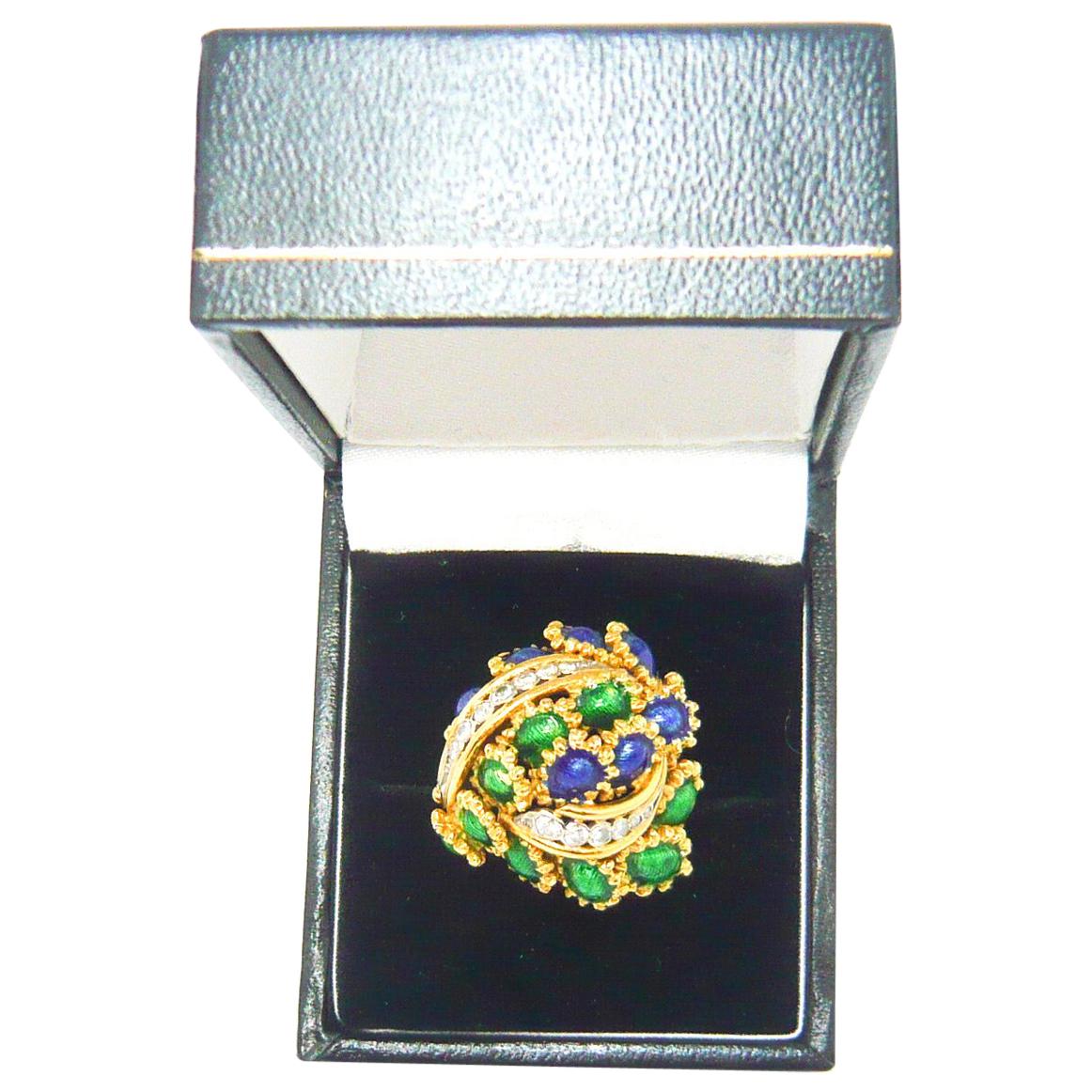 Kutchinsky 18 Karat Yellow Gold with White Diamond Enamel Ring For Sale