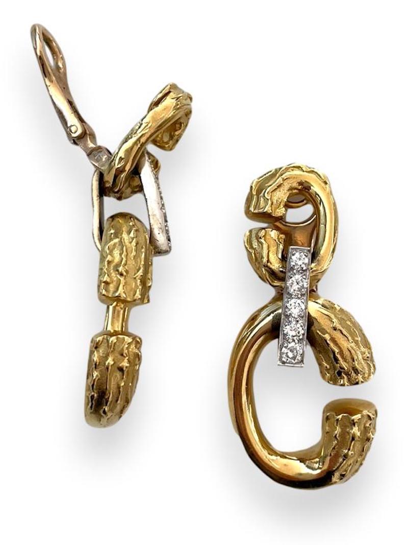 Women's or Men's Kutchinsky 18 Karat Gold and Diamond Dangle Earrings, London, 1973