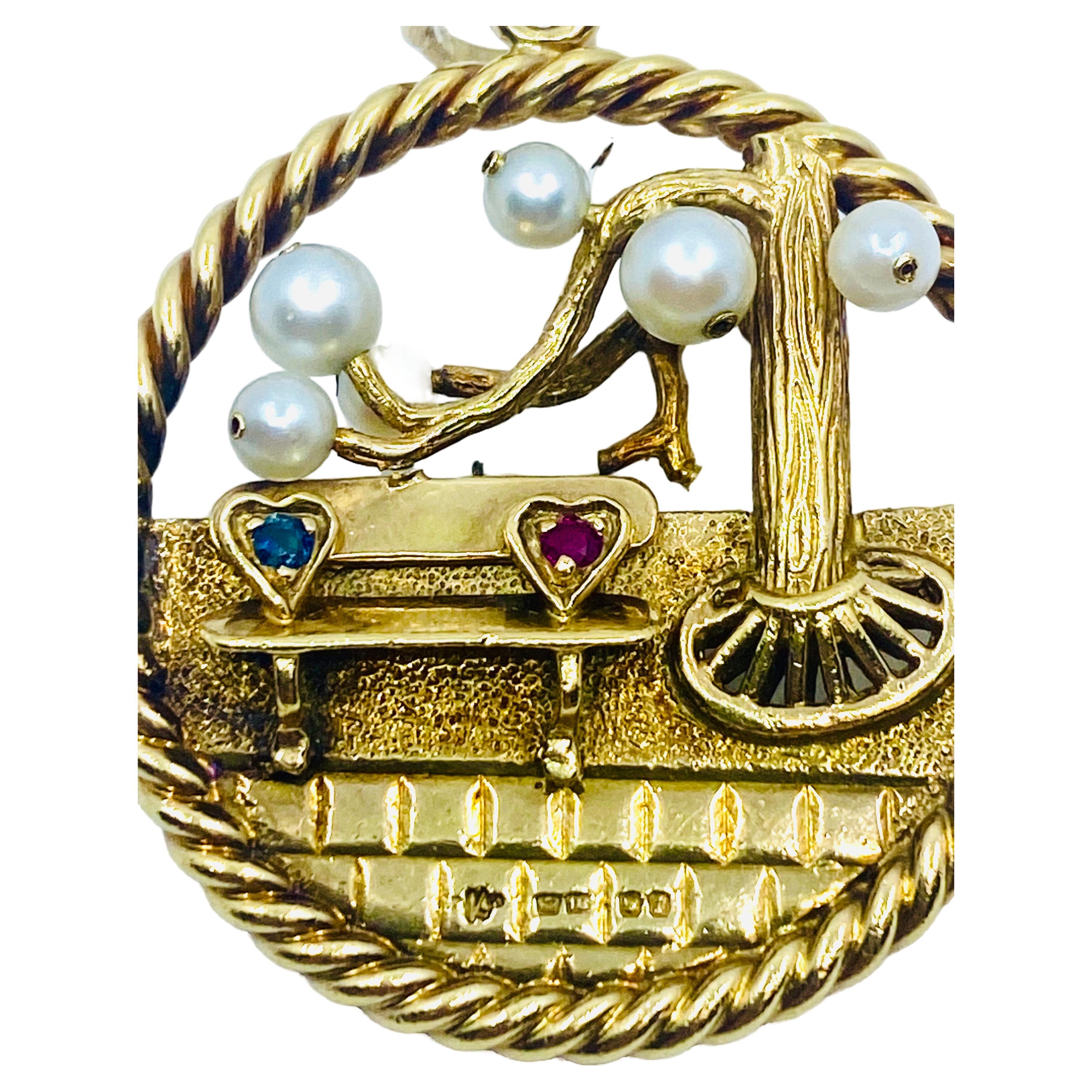 Kutchinsky 18k Gold Pendant Pearl Gemstones For Sale 1