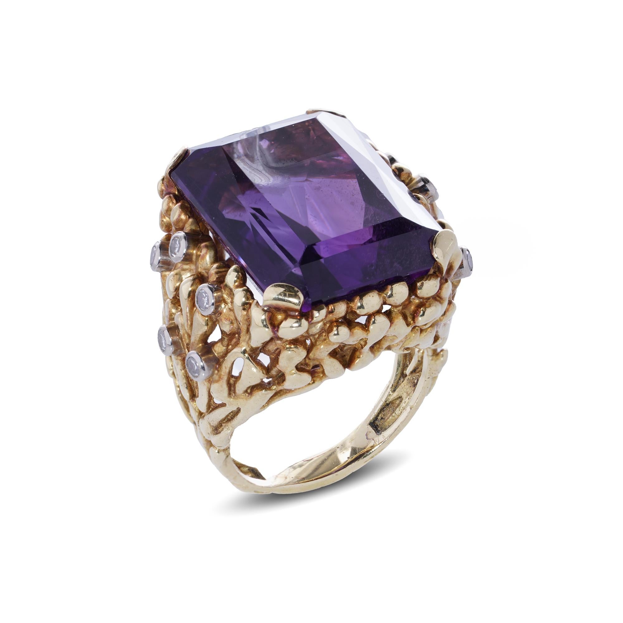 Kutchinsky 18kt Gold Ladies Ring with Amethyst For Sale 2