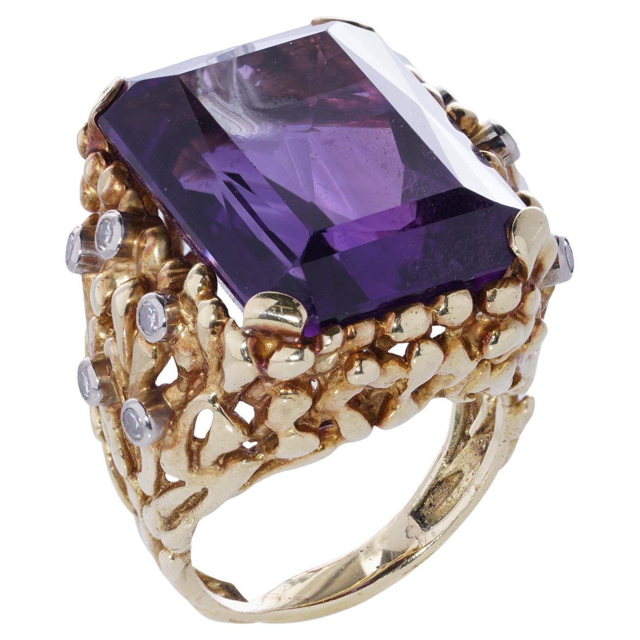 Kutchinsky 18kt Gold Ladies Ring with Amethyst For Sale