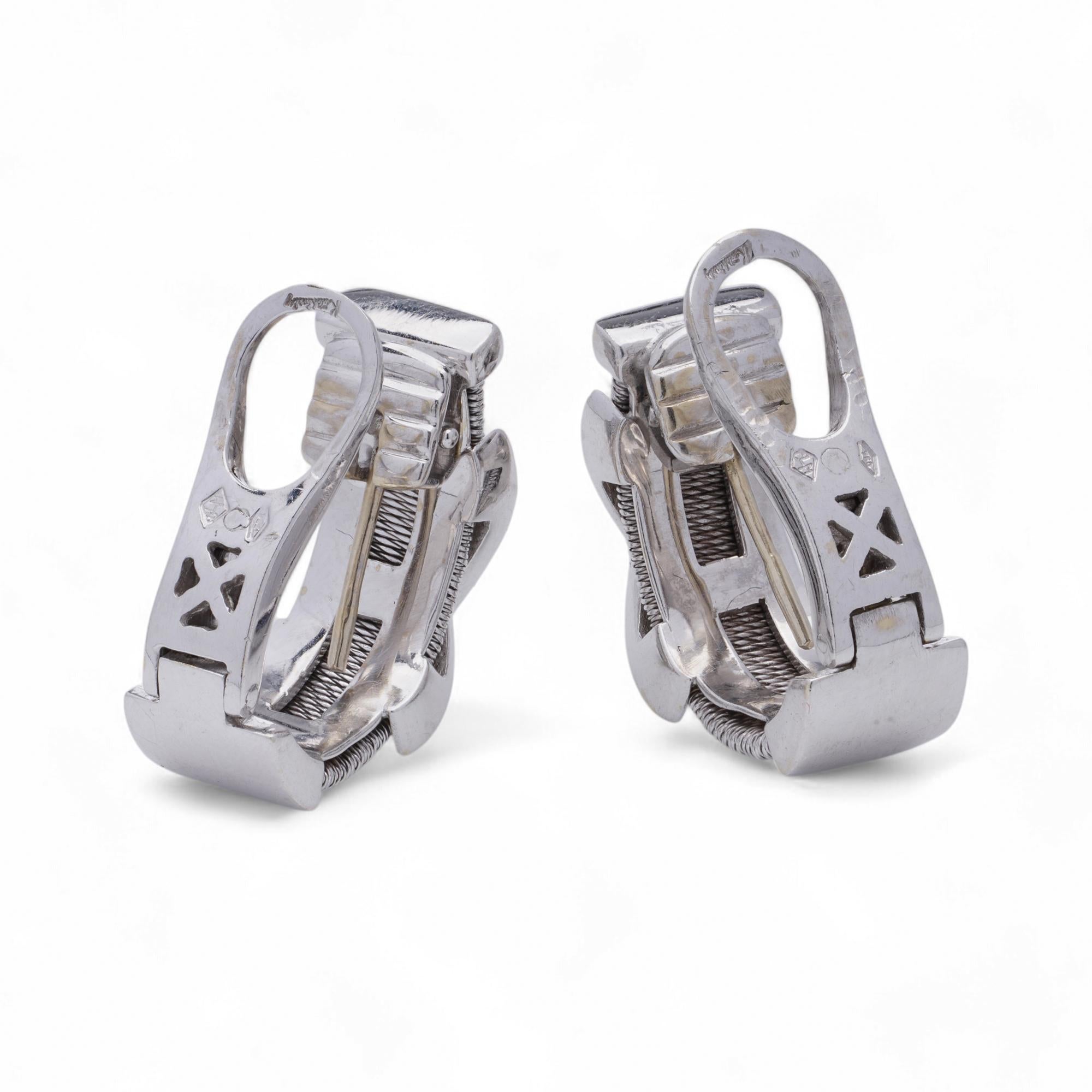 Kutchinsky 18kt White Gold Diamond Clip-On Earrings In Good Condition For Sale In Braintree, GB