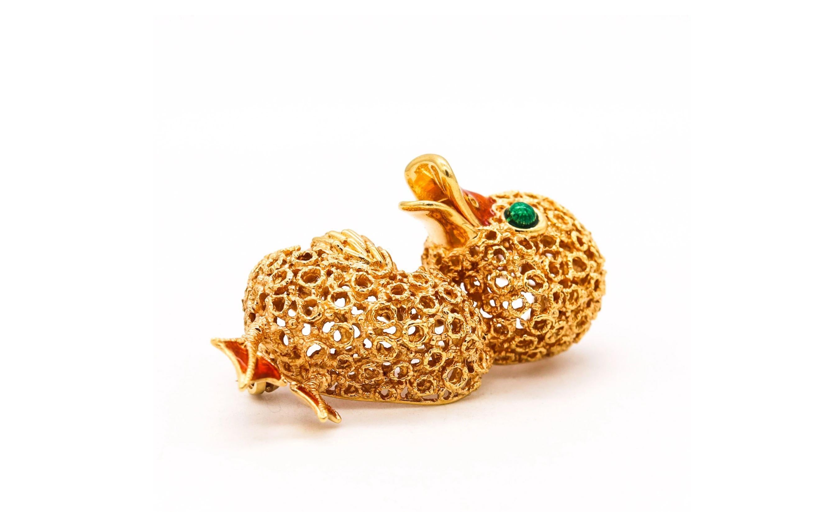 Happy duck brooch designed by Kutchinsky.

Beautiful and unusual piece, created in London, England by the famous jewelry house of Kutchinsky, back in the 1968. This handsome happy duck brooch was crafted in solid yellow gold of 18 karats, with