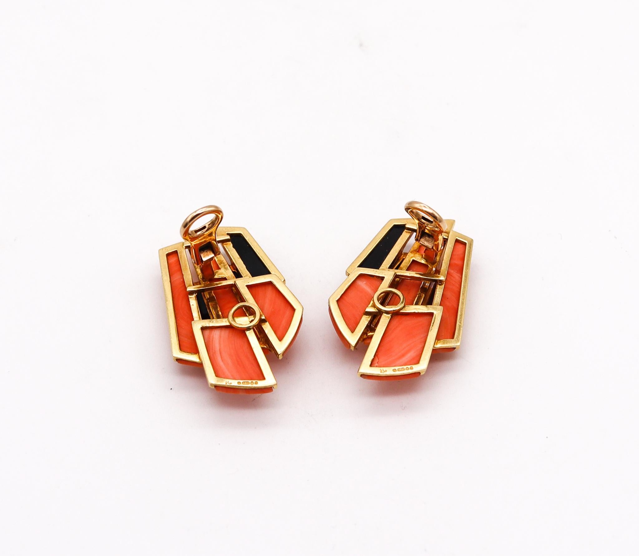 Brilliant Cut Kutchinsky 1968 London Geometric Earrings 18kt Gold with Diamonds Coral and Onyx For Sale
