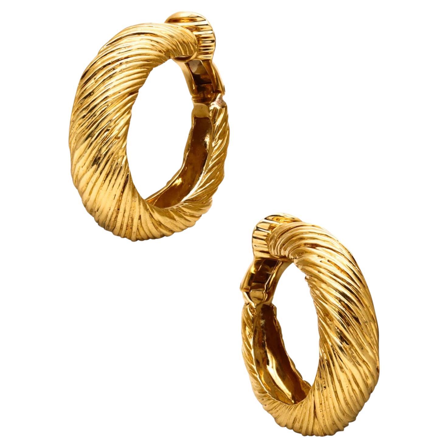 Kutchinsky 1972 British London Textured Large Hoop Earrings In Solid 18Kt Gold For Sale