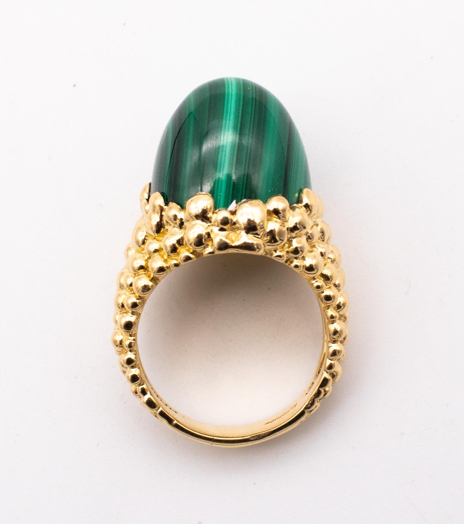 Kutchinsky 1972 London 18kt Yellow Gold Retro Cocktail Ring with Malachite For Sale 1