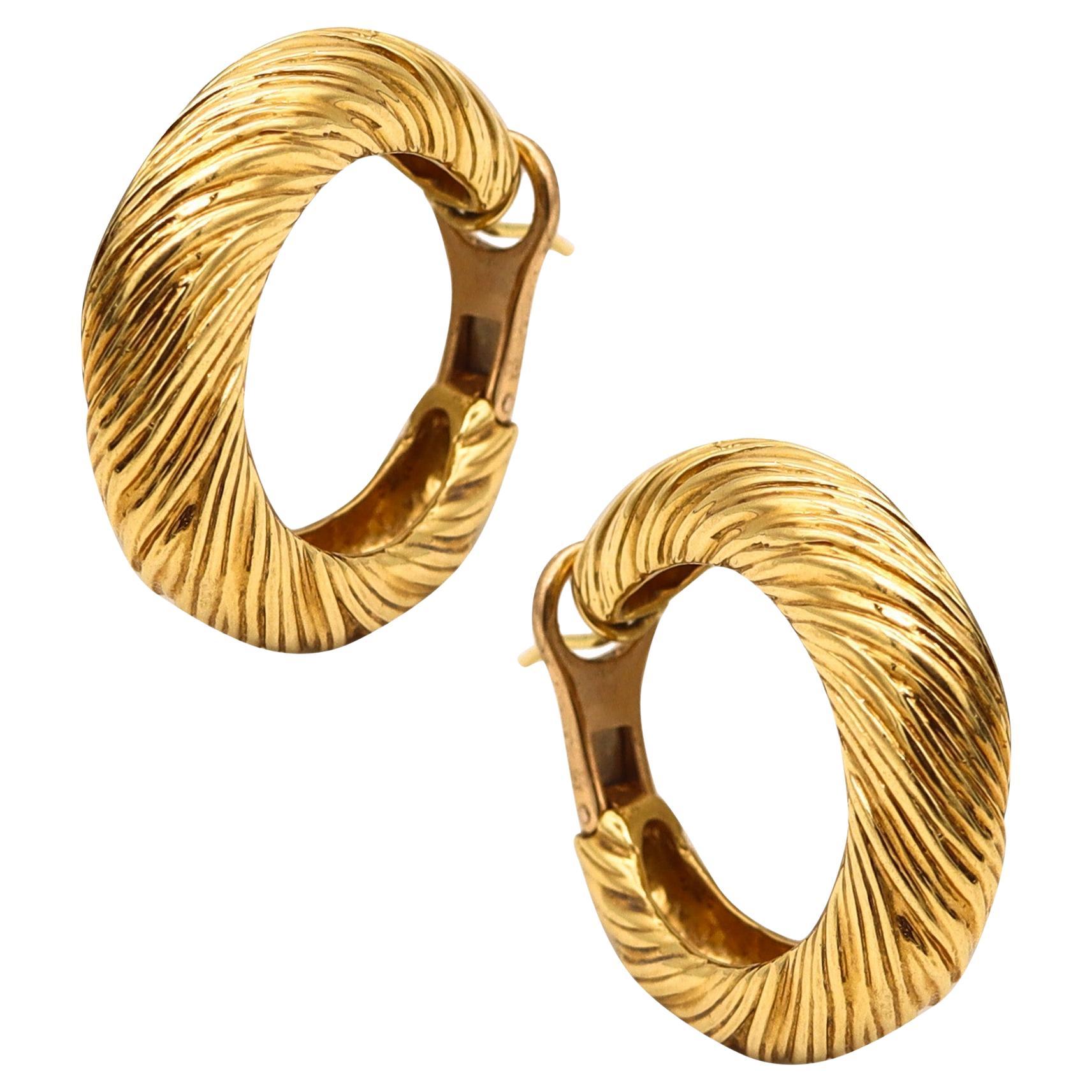 KUTCHINSKY 1972 London Extra Large Twisted Hoop Earrings In 18Kt Yellow Gold For Sale