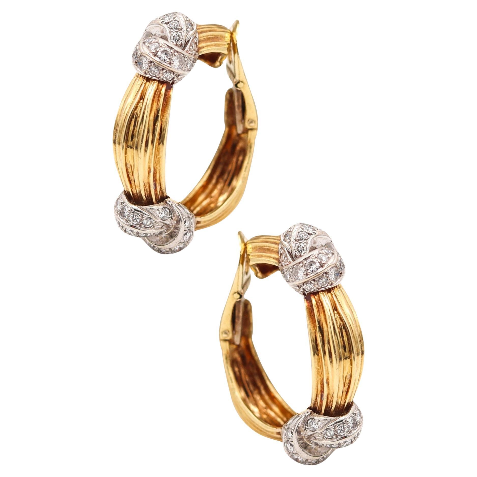 Pendientes de aro grandes KUTCHINSKY 1974 London de oro de 18 quilates y diamantes VS en venta