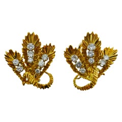 Kutchinsky British 18k Yellow Gold and Diamond Flower Clip-On Earrings Vintage