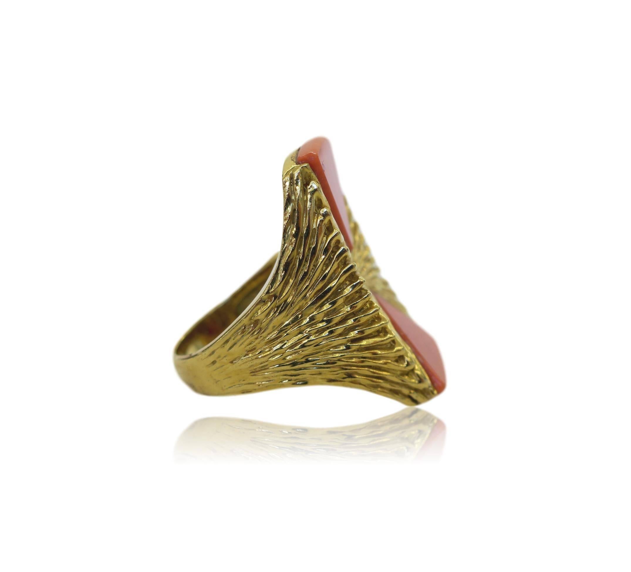 Modernist Kutchinsky Coral and Gold Cocktail Ring, London, 1972