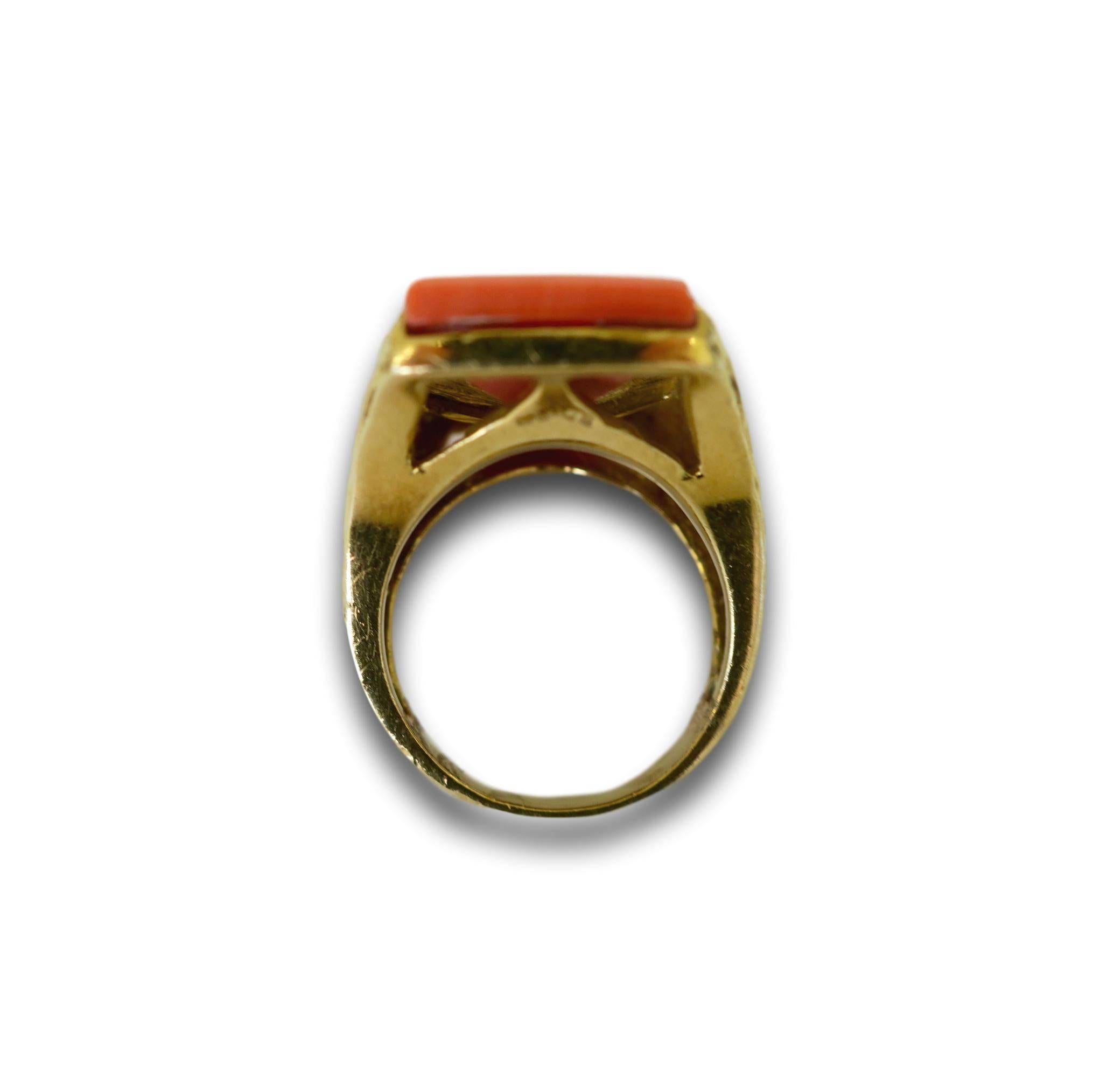 Kutchinsky Coral and Gold Cocktail Ring, London, 1972 In Excellent Condition In Cincinnati, OH