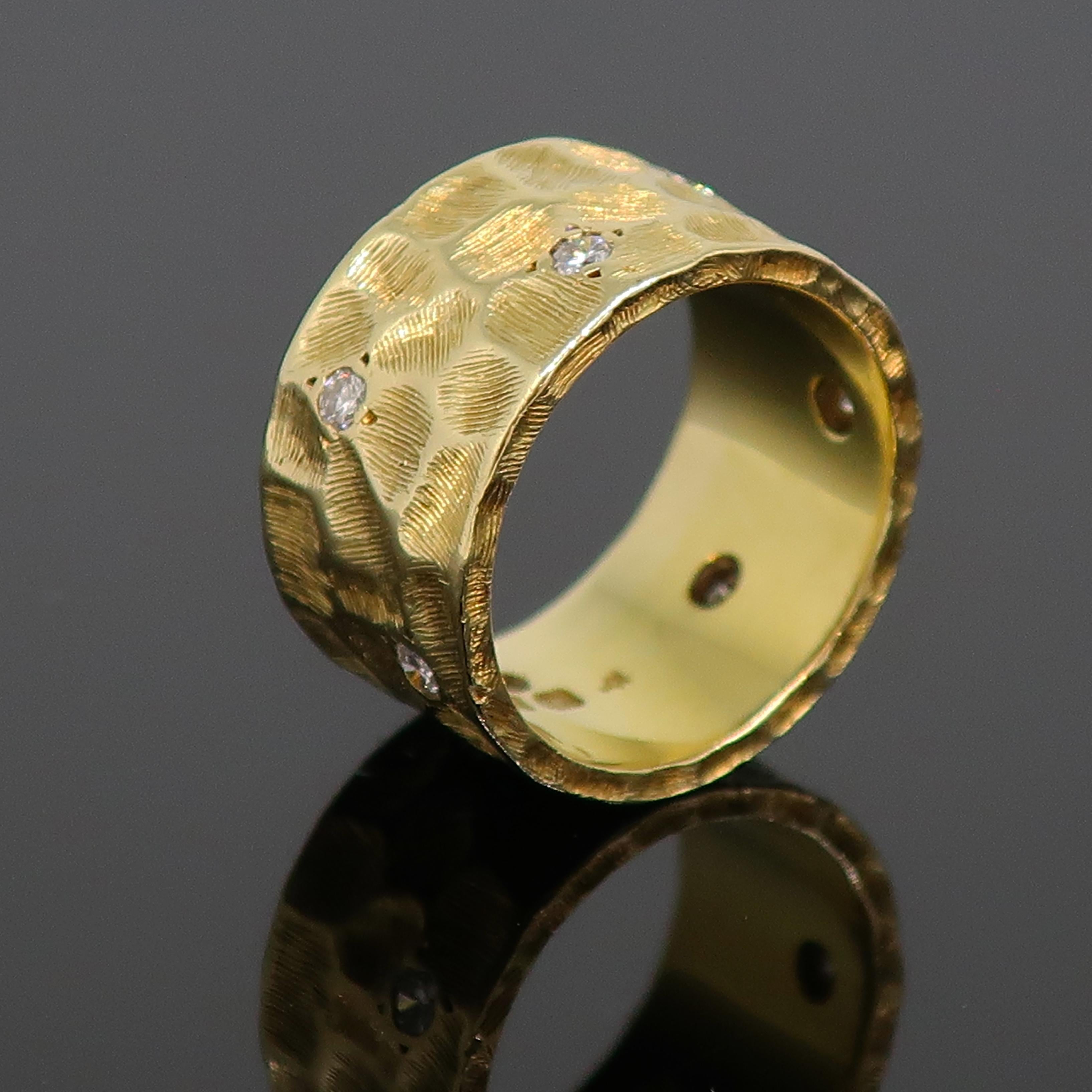 Brilliant Cut Kutchinsky Diamond Band Ring 18 Karat Yellow Gold 