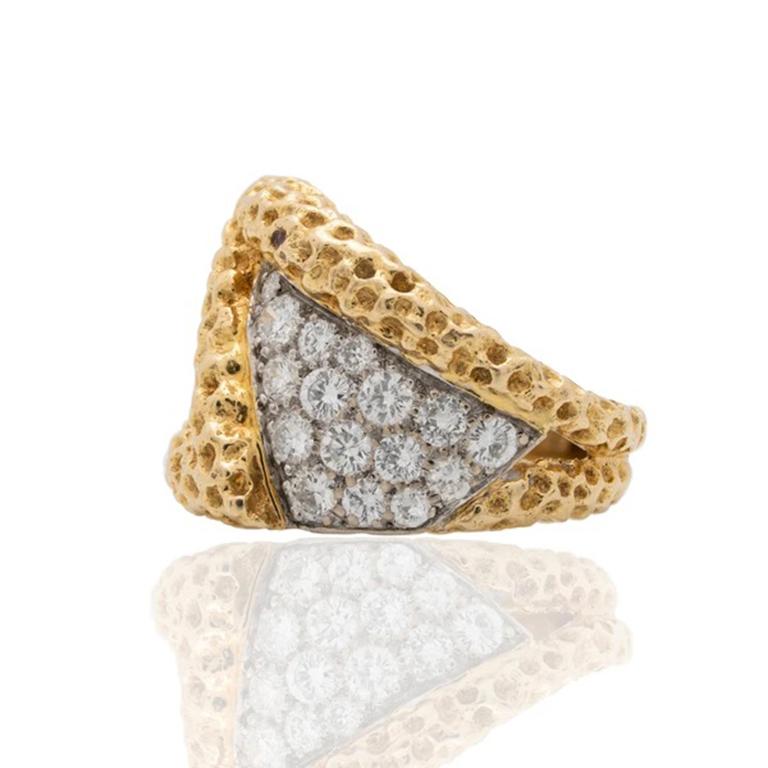 Round Cut Kutchinsky Hand Forged 18K Yellow Gold and 2.80 Carat, Diamond Ring, circa 1970s For Sale