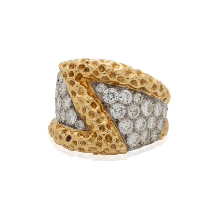 Kutchinsky Hand Forged 18K Yellow Gold and 2.80 Carat, Diamond Ring, circa 1970s In Excellent Condition For Sale In New York, NY