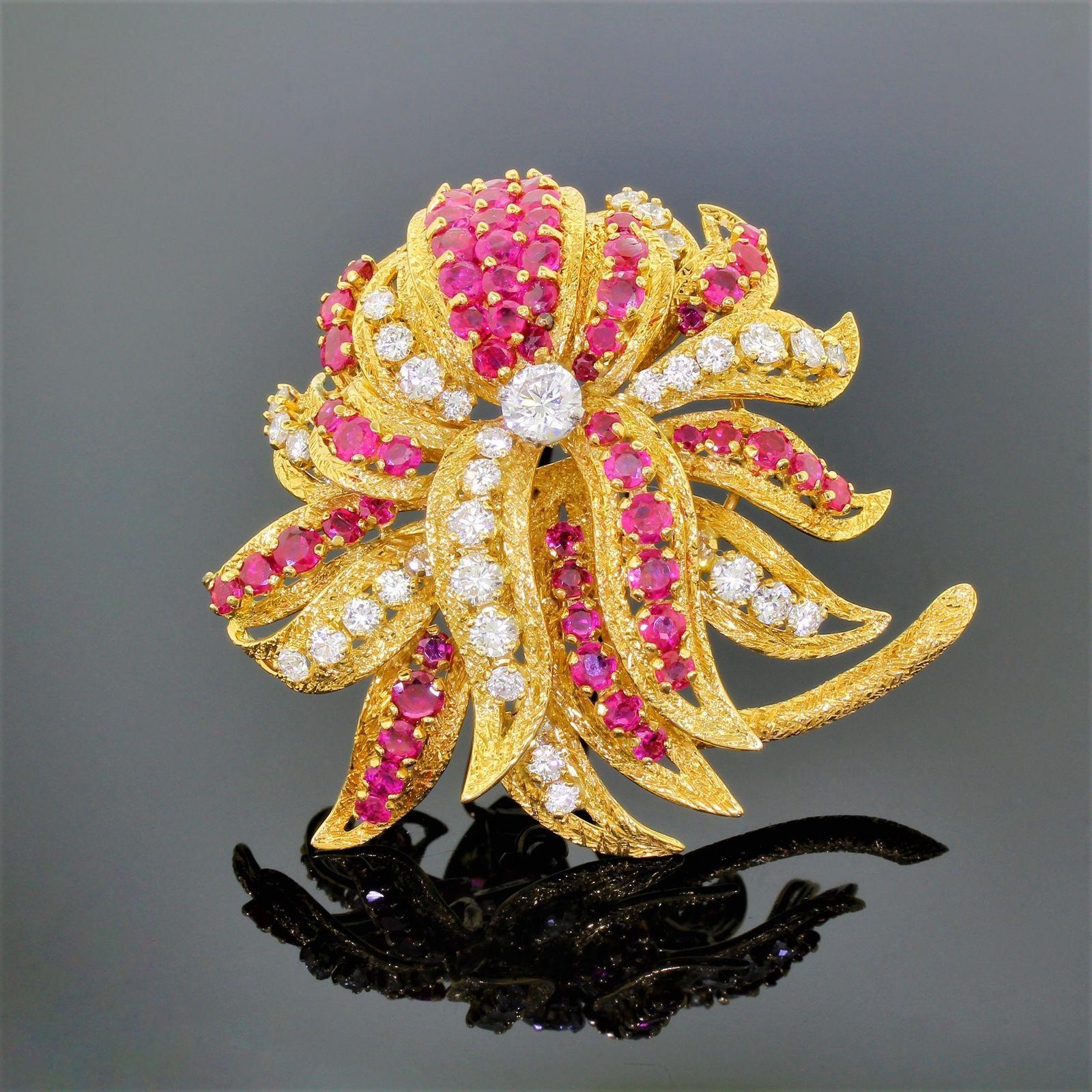 Kutchinsky Of London 18k Gold Diamond Ruby Floral Cluster Brooch 10.60 Carat  In Excellent Condition For Sale In Lauderdale by the Sea, FL