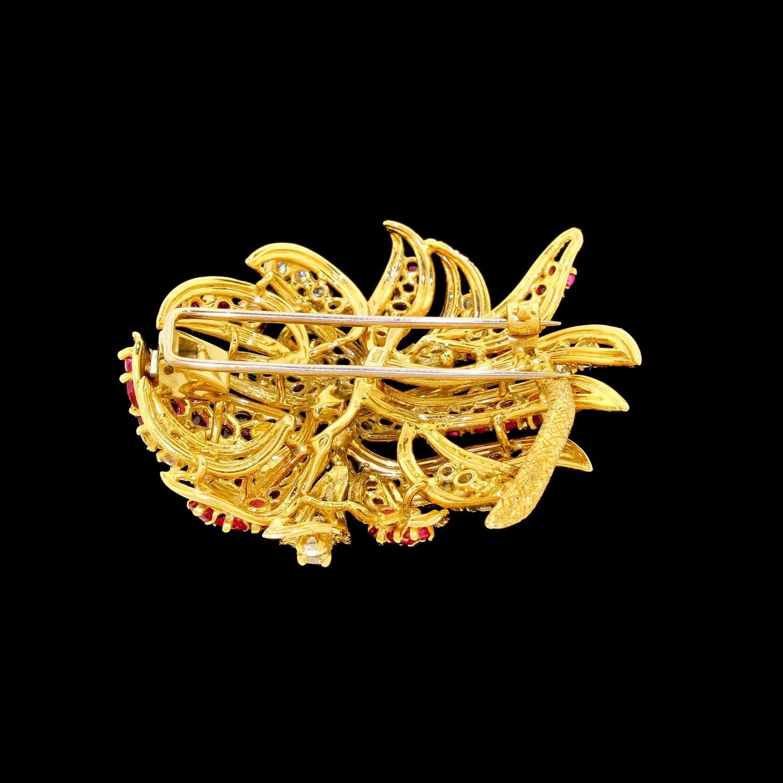Kutchinsky Of London 18k Gold Diamant Rubin Floral Cluster Brosche 10,60 Karat  im Angebot 3