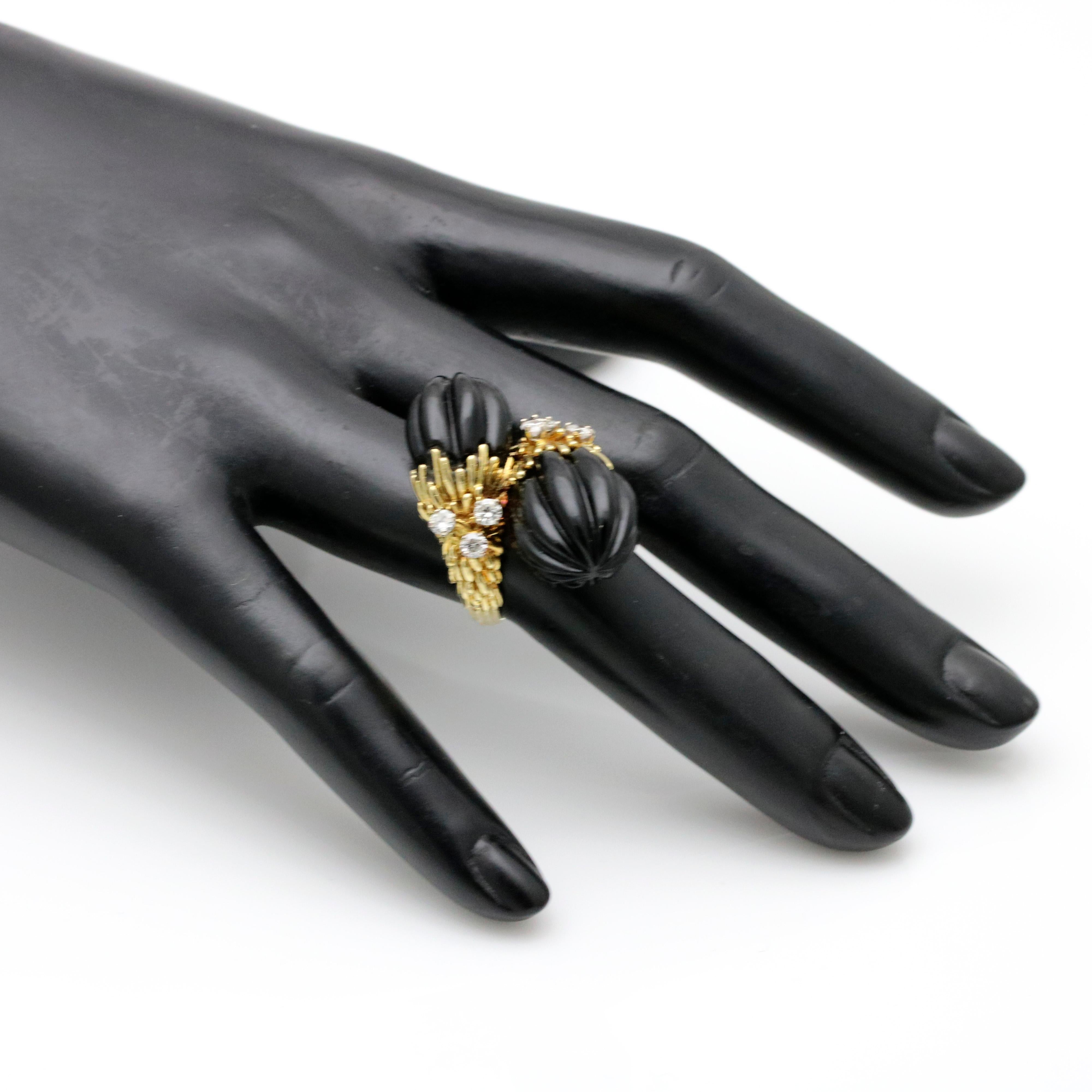 Kutchinsky Onyx Diamond 18 Karat Yellow Gold Bypass Ring For Sale 2