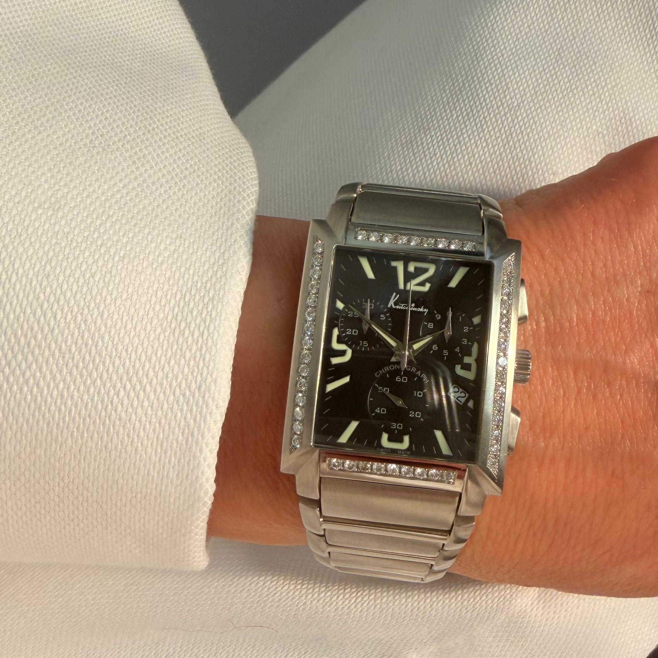 Montre-bracelet Kutchinsky en acier inoxydable avec chronographe à diamants en vente 5