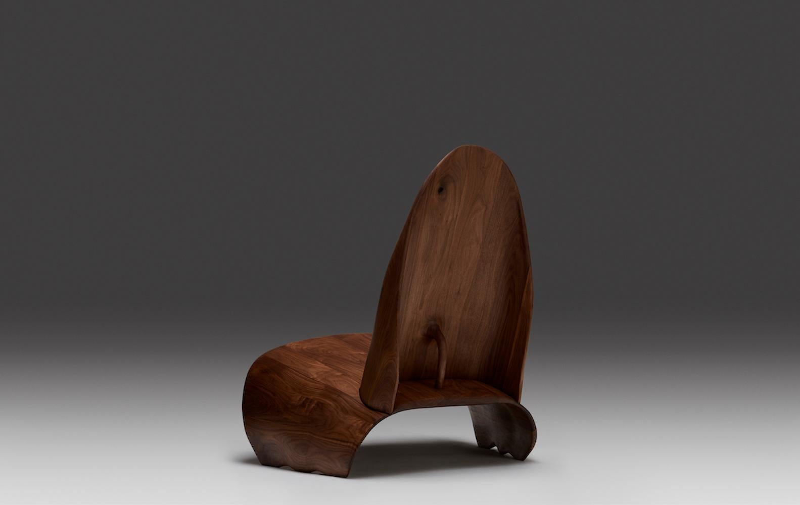 Kutitji | Shield Chair by Errol Evans + Trent Jansen In New Condition For Sale In Beverly Hills, CA