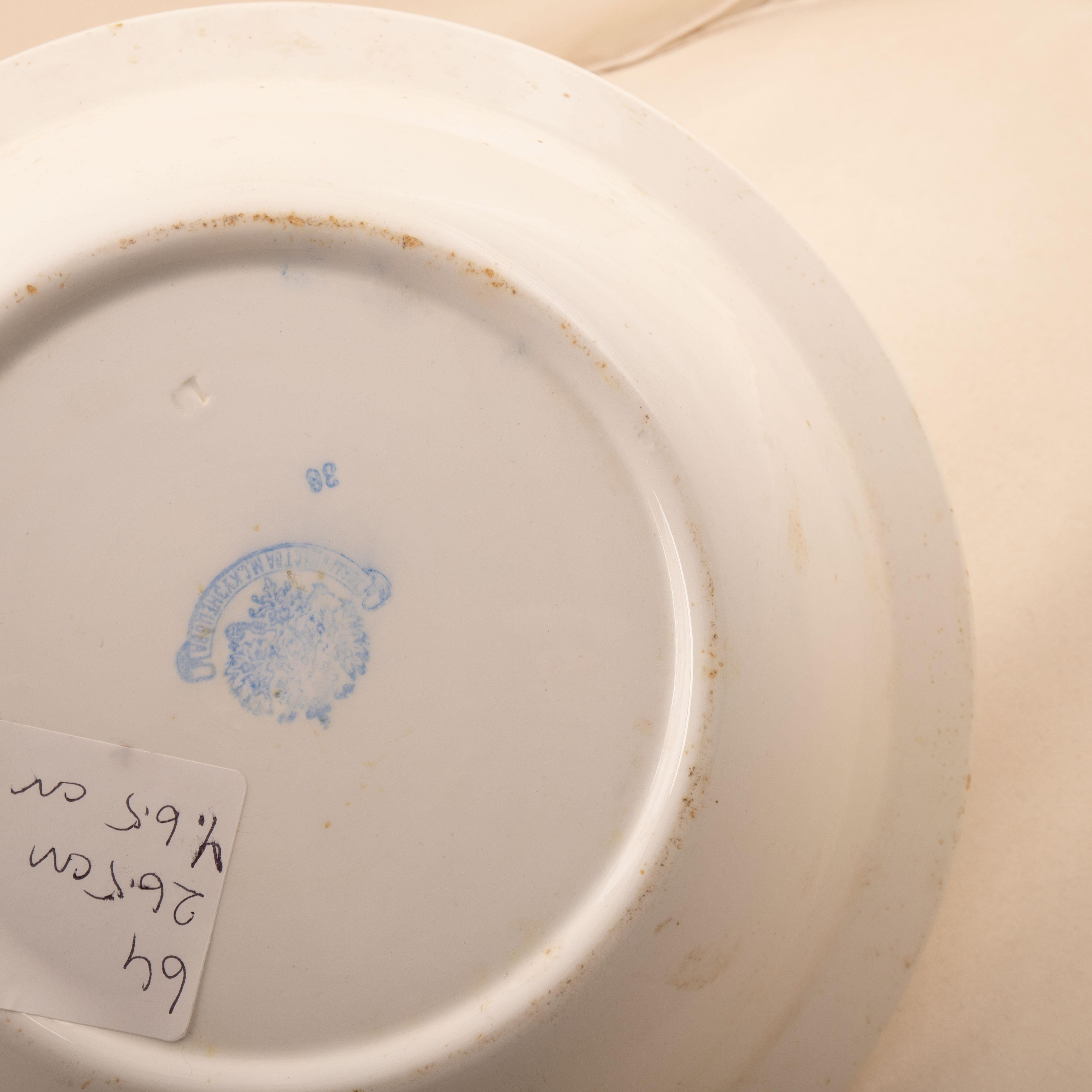 Kuznetsov Ceramic Bowl, Russia, Early 20th Century In Good Condition For Sale In Istanbul, TR