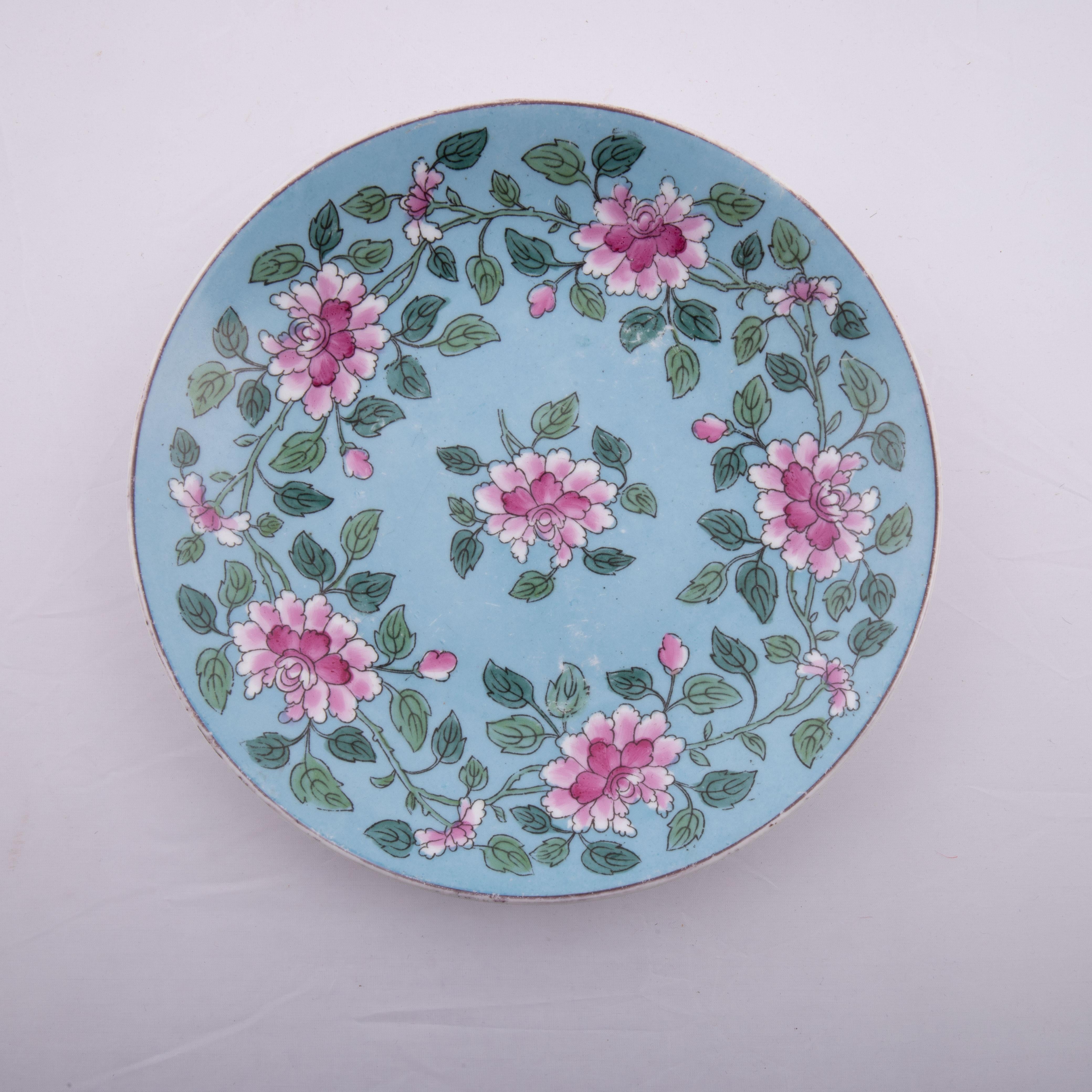 The Kuznetsov factory was in Volkhov, Russia, was established in 1889, one of many owned by the Kuznetsov family, producing faience chiefly for the Ottoman and Central Asian market, where it was much in demand. Their designs were mainly floral and