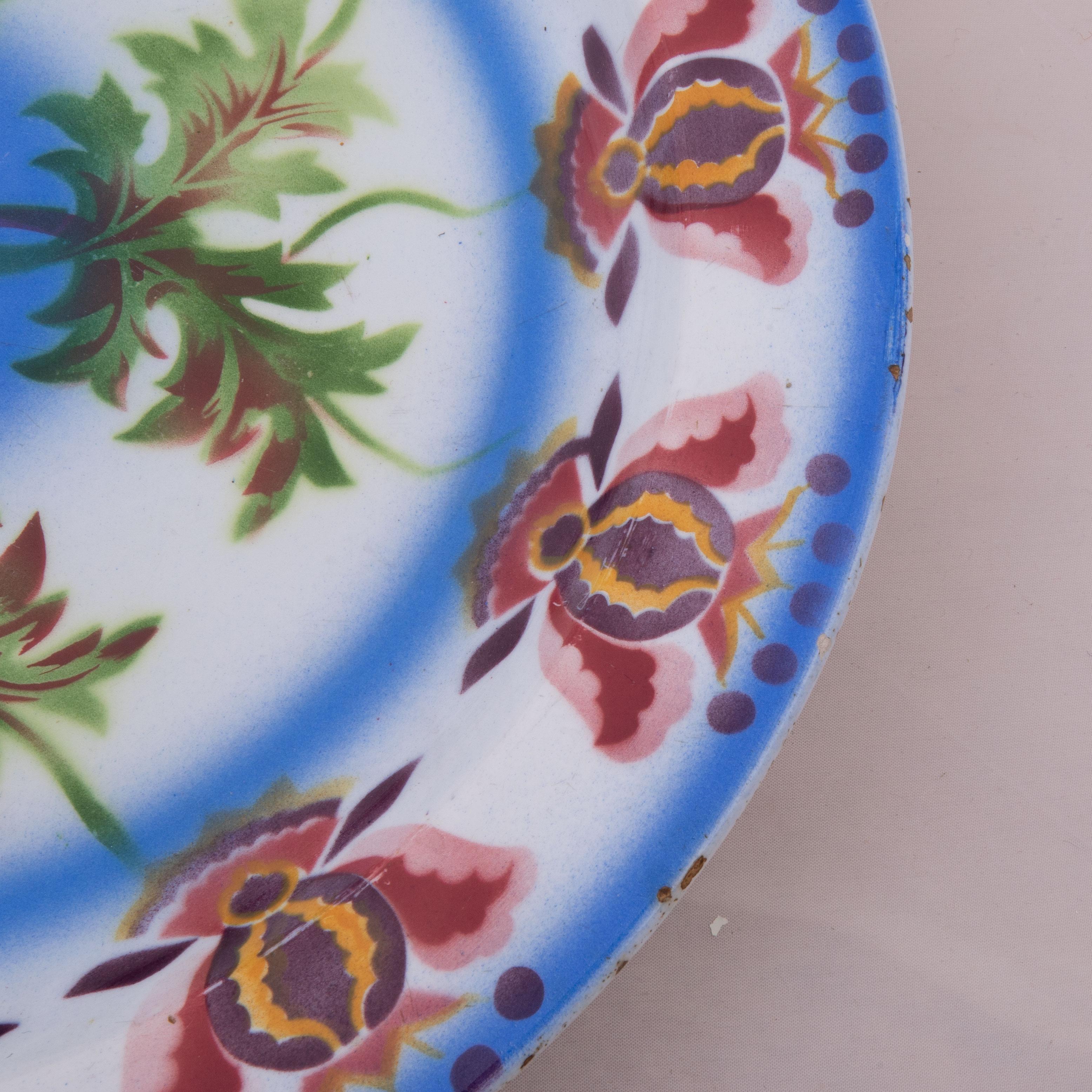 Hand-Painted Kuznetsov Ceramic Plate, Russia, Early 20th Century For Sale