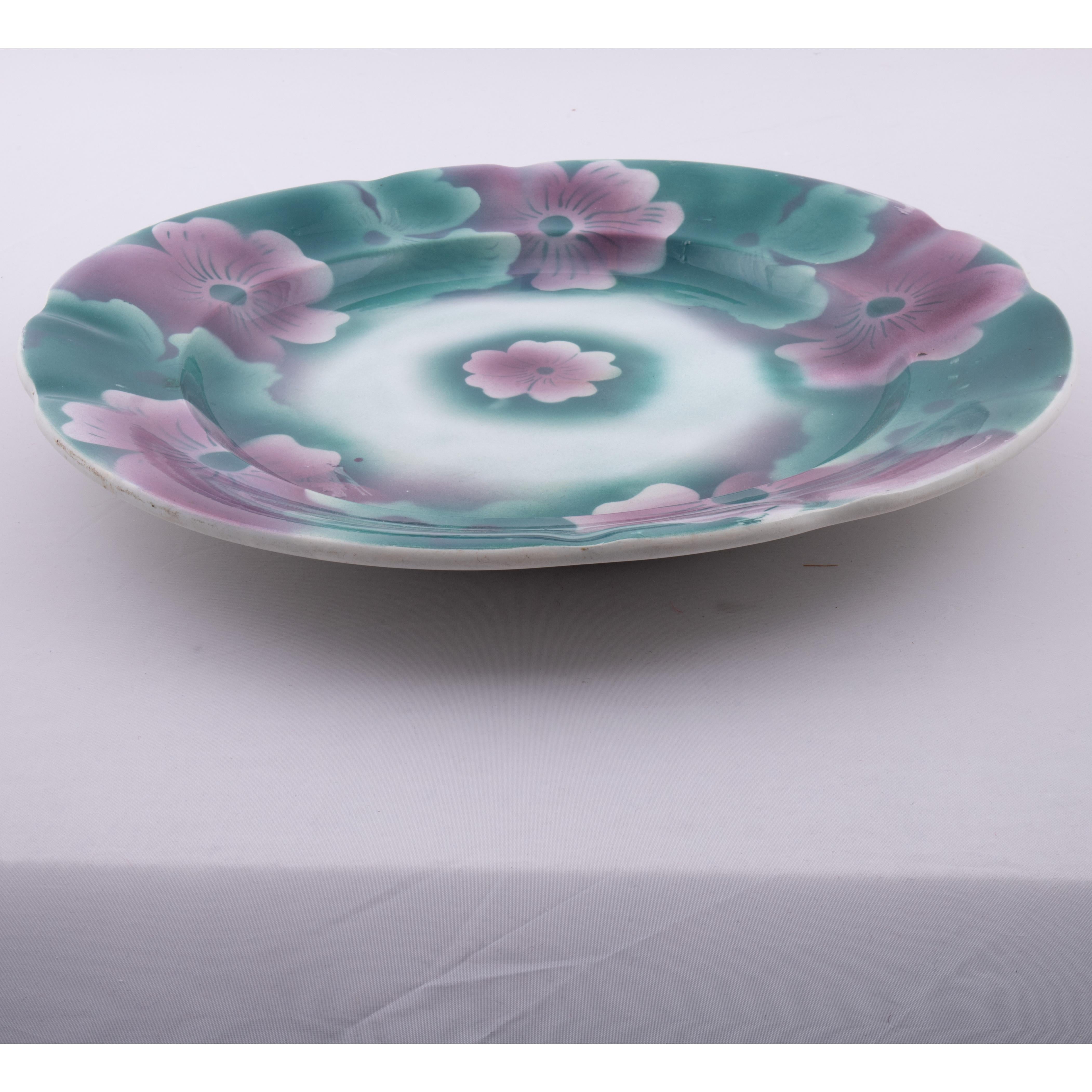 Ceramica Piatto in ceramica Kuznetsov, Russia, inizio XX secolo in vendita