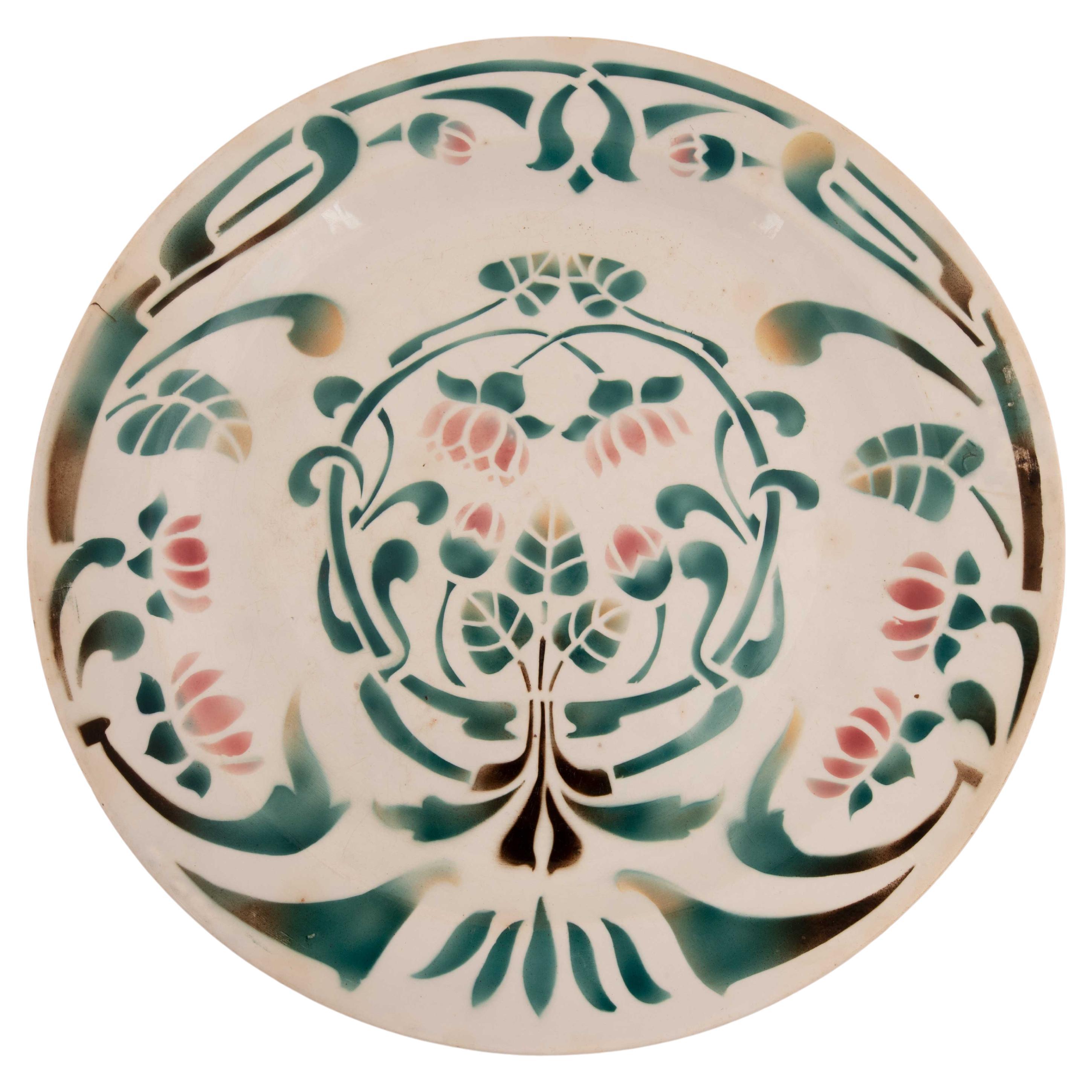 Kuznetsov Ceramic Plate, Russia, Early 20th Century For Sale