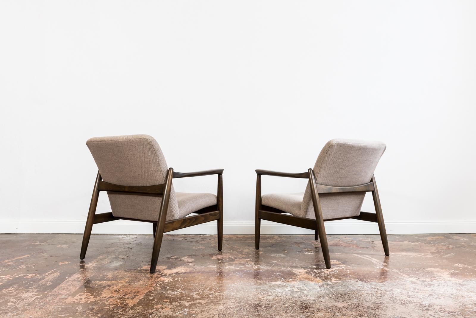  Customizable Pair of Armchairs GFM64 by Edmund Homa in Kvadrat, 1960s In Good Condition For Sale In Wroclaw, PL