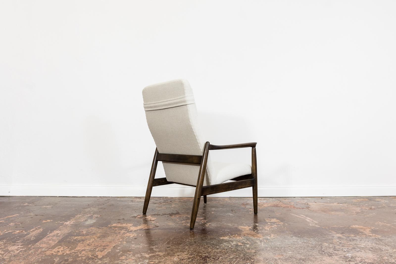 Customizable High Back Armchair GFM64 by Edmund Homa in Kvadrat, 1960s In Good Condition For Sale In Wroclaw, PL