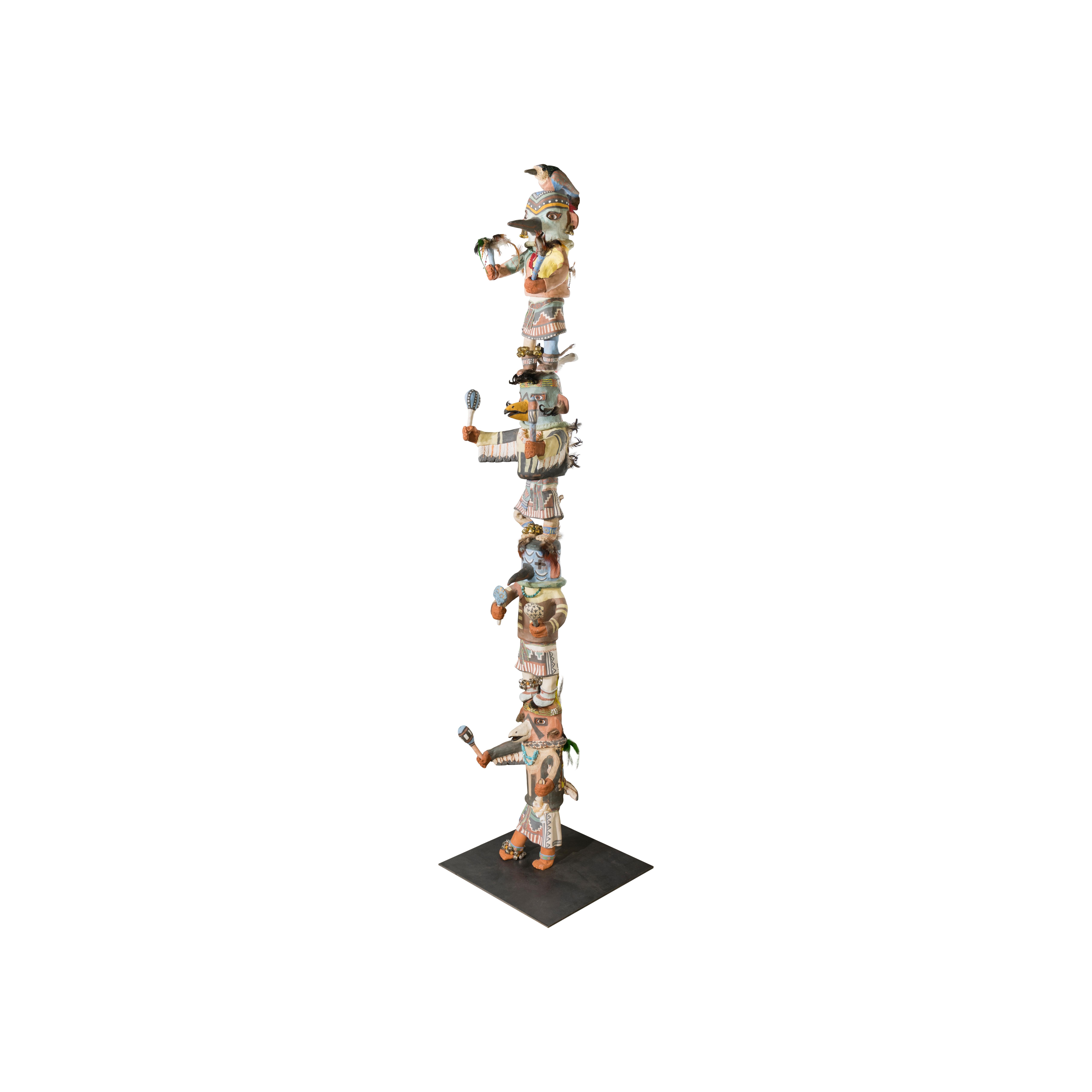 Kwahu Adler Kachina Terrakotta-Totem 78 Zoll hoch im Zustand „Hervorragend“ im Angebot in Coeur d'Alene, ID