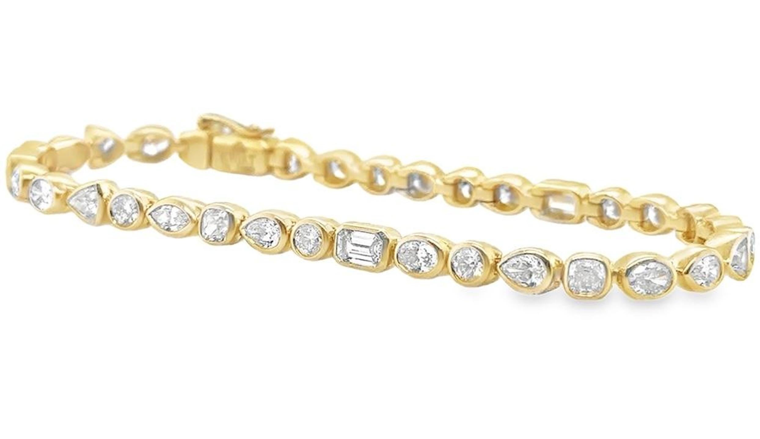 KWAIT Mixed Cut Diamond Portofino Line Bracelet 18k Yellow Gold 4.50 Carat In Excellent Condition For Sale In MIAMI, FL