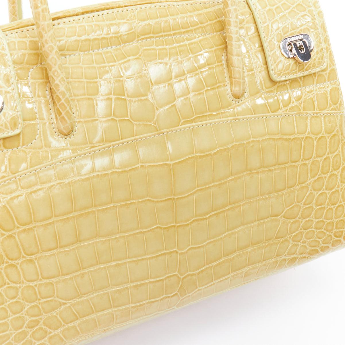 KWANPEN Crest Classic Droplet glossy beige scaled leather turnlock tote bag 3