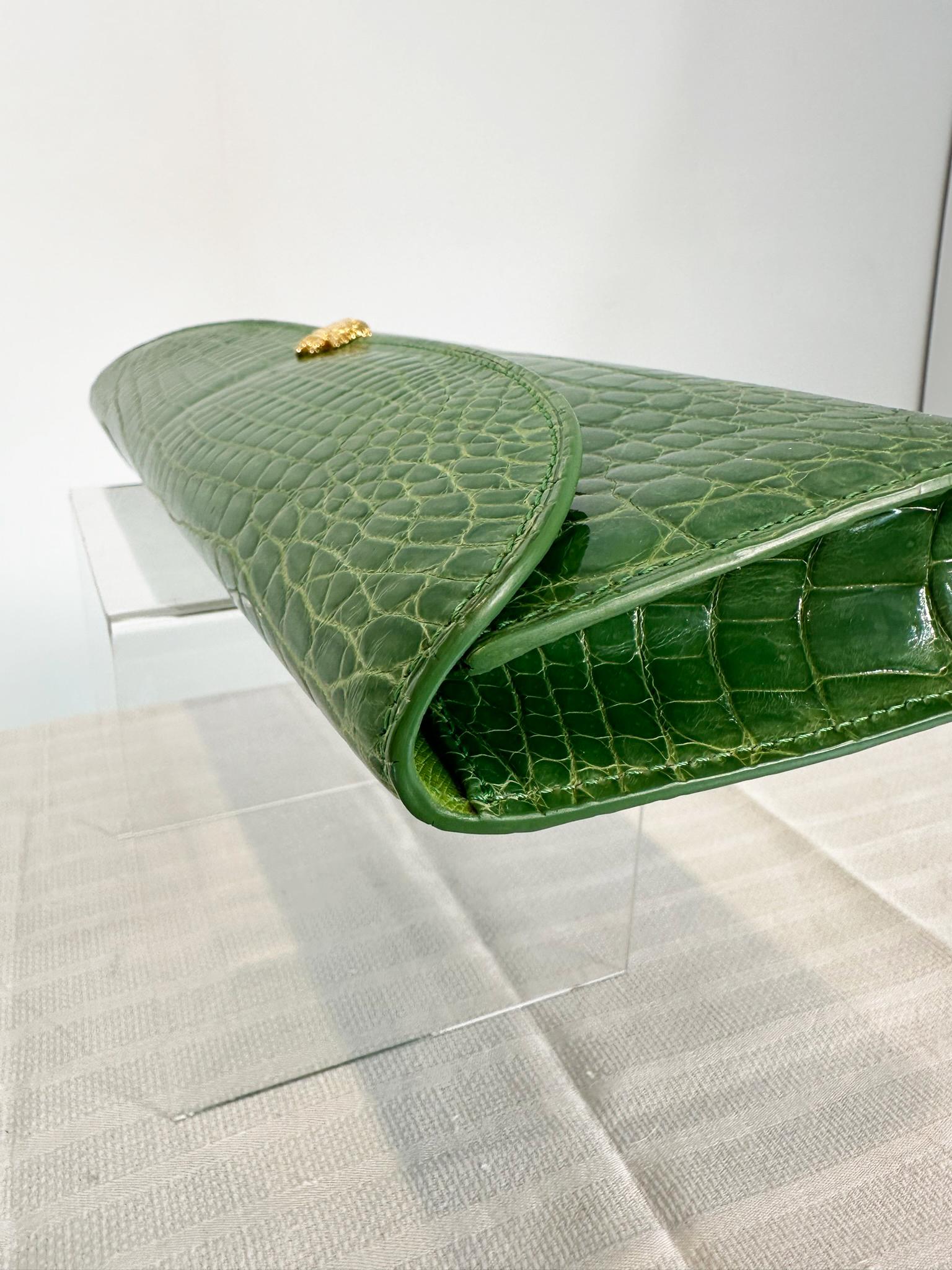Women's or Men's Kwanpen Grass Green Crocodile Long Clutch Handbag with Gold Hardware