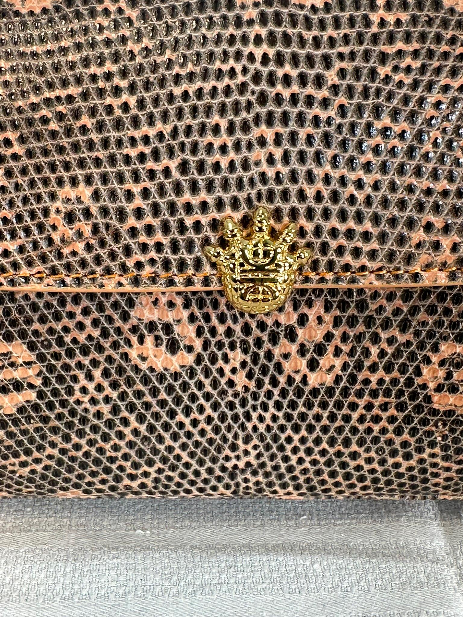 Brown Kwanpen Peach Pink & Black Long Lizard Clutch Handbag Gold Hardware For Sale