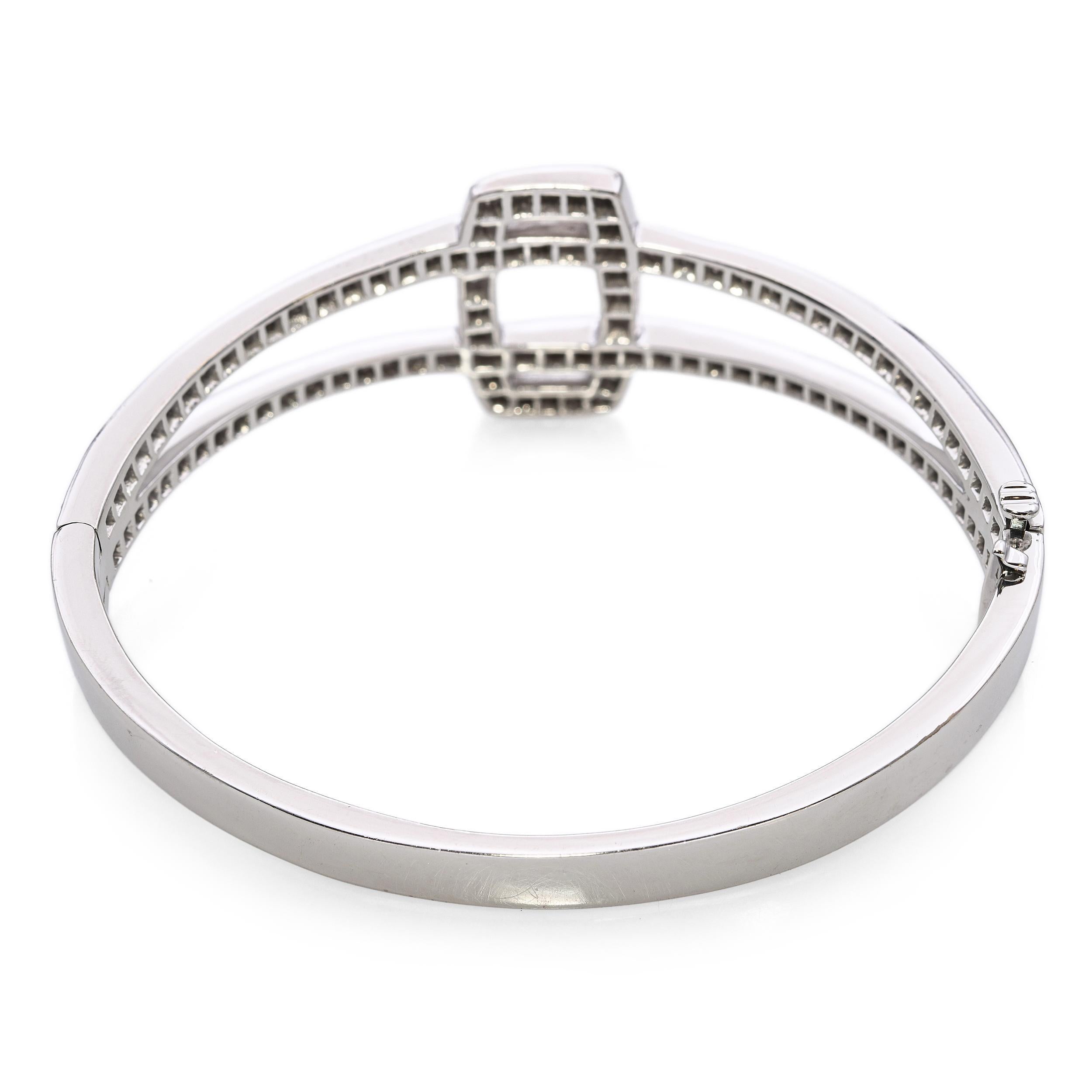 Kwiat Bracelet à charnière en or blanc 18k 2.12tcw Diamond en vente 1