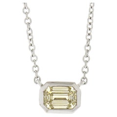 Kwiat Collier pendentif solitaire en or blanc 18k avec diamant jaune clair de 0,40 ct.