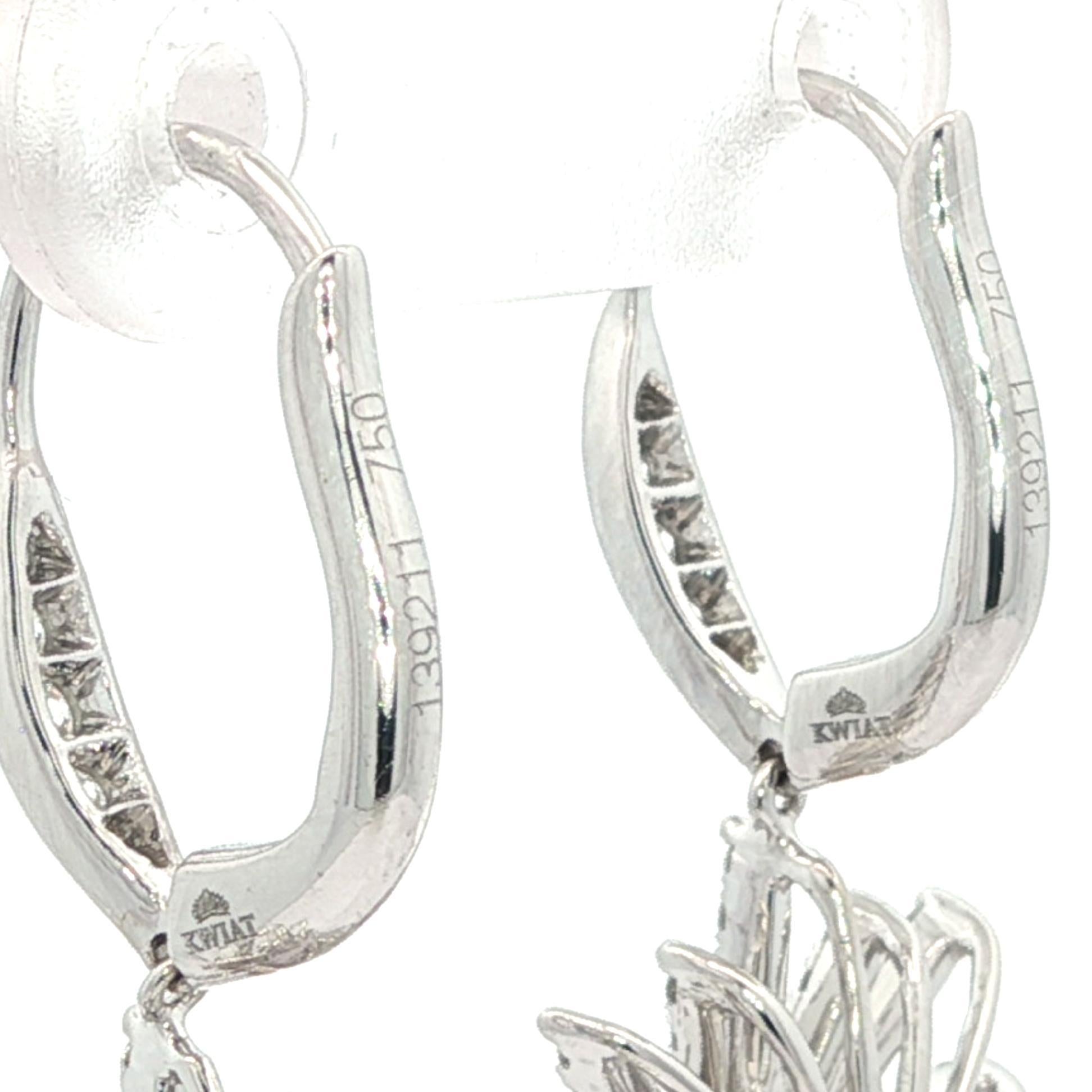 Kwiat, orecchini a goccia con diamanti in oro bianco 18 carati, a forma di stella, con apertura a raggiera in vendita 5