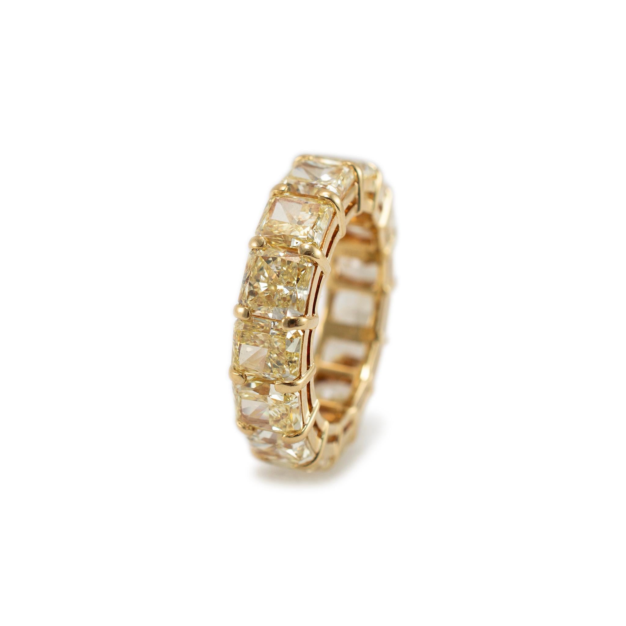 Brilliant Cut Kwiat 18K Yellow Gold Full Eternity Radiant Cut Yellow Diamond Wedding Band