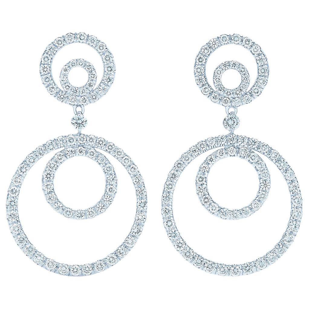 Kwiat Contorno Diamond Earrings in 18 Karat White Gold